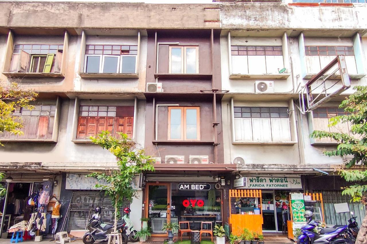 Oyo 685 Am Bed Hostel Bangkok Exterior foto