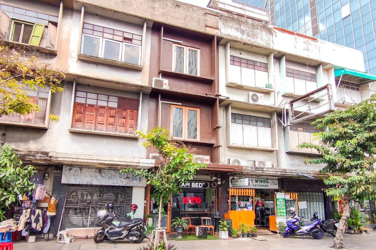 Oyo 685 Am Bed Hostel Bangkok Exterior foto